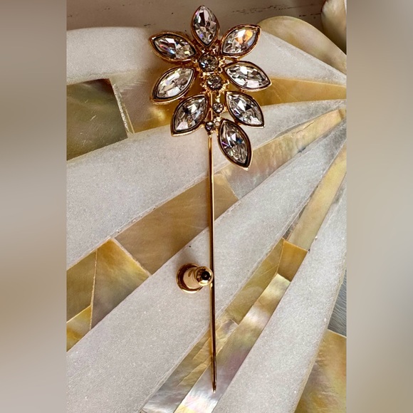 VINTAGE MONET STICK PIN - Picture 2 of 6